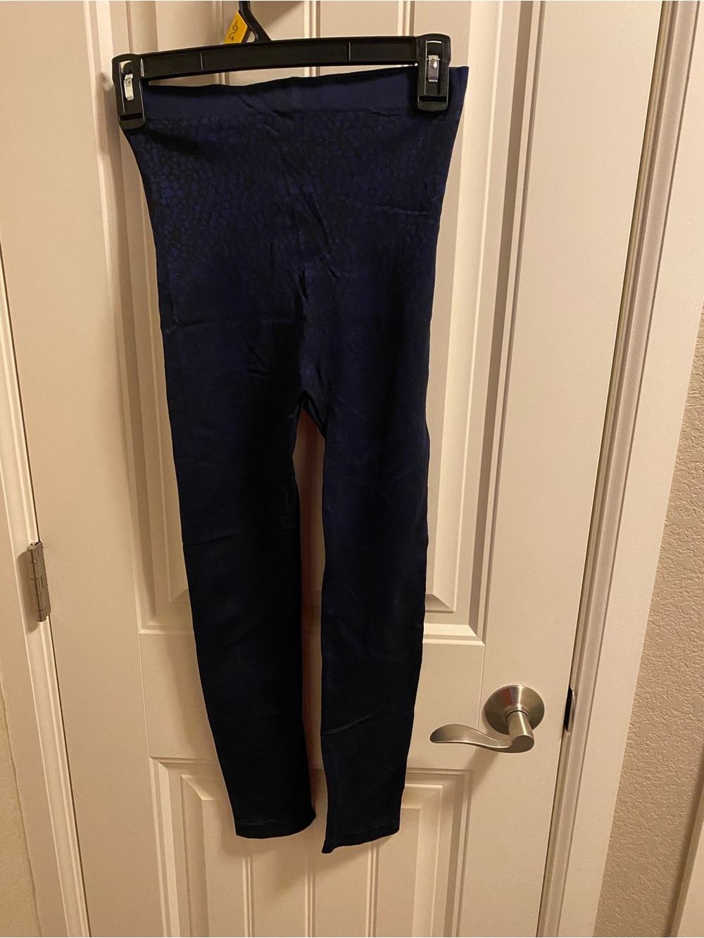 NWOT Rhonda Shear XL Tights Stretch Black Blue Pull On Cropped Running Crop